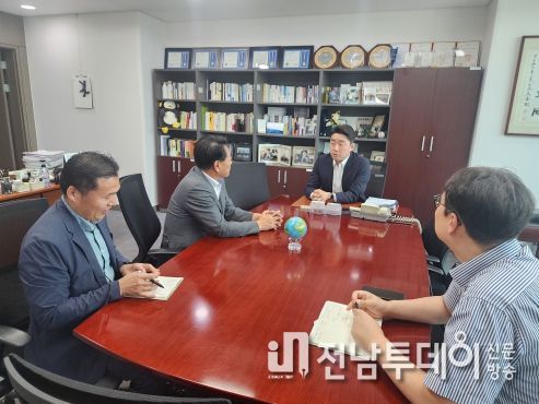 이상철 곡성군수, 내년도 현안사업 건의 위한 국회 방문