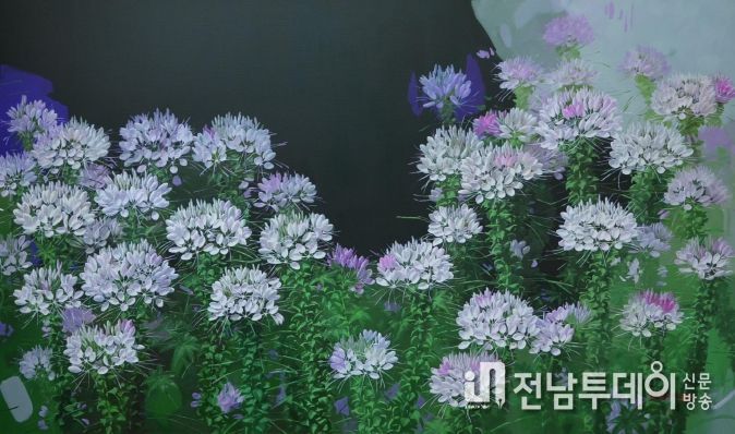 목포시립도서관이 자연속 꽃이 주가 되는 윤석수 개인전을 연다.