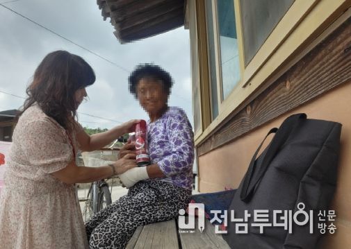 조달청으로부터 전달받은 액상 소화기 3,000개 모습