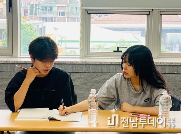 여름방학 대학생 진로학습멘토링 프로그램