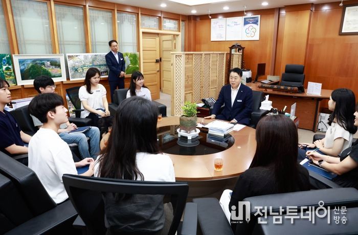 화순군수와 젊은 공직자들이 함께하는 소통간담회