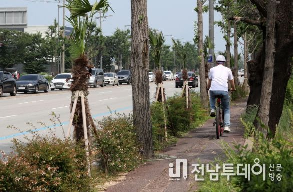 광주지하철 공항역~극락교 자전거 도로