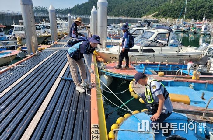 완도해경, 해양경찰 파수꾼과 함께 집중호우 대비 사고예방 순찰 실시하다