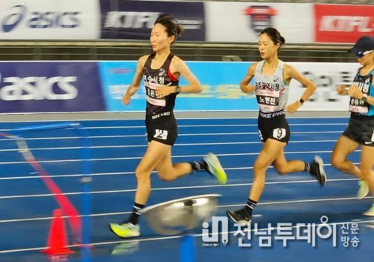 여수시청 육상팀은 용인미르스타디움에서 열린 ‘2023 용인 KTFL 전국실업육상챔피언십대회’에서 금메달 1개와 은메달 1개 등 메달 2개를 획득했다.