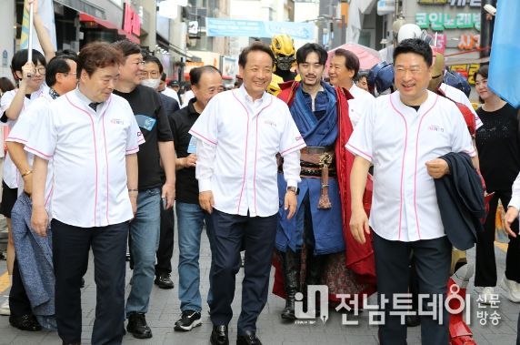 충장로에 찾아온 르네상스…‘라온페스타’ 성황