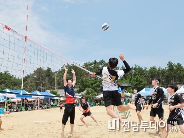 ‘해양스포츠의 꽃’ 제20회 장보고배 비치발리볼 대회 성료