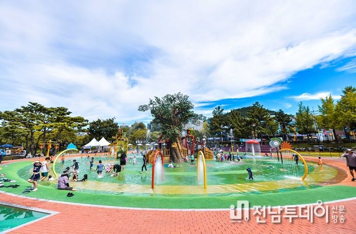 성산공원 어린이물놀이터