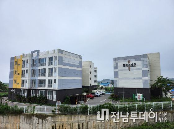 신안군 월 1만 원 임대주택 도시민들의 문의 쇄도