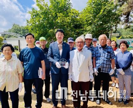 감사패 수여식 사진