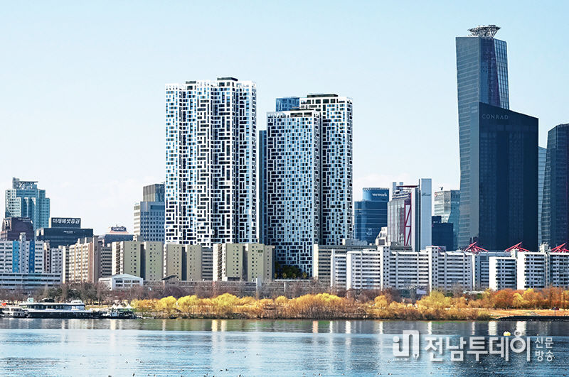 올해 10월 입주 예정인 하이엔드 아파트 ‘브라이튼 여의도’ 전경