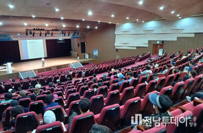 근로자 대상 안전.보건교육 진행 현장