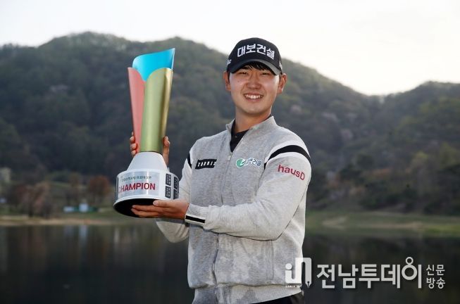 이재경, 제네시스 포인트 1위