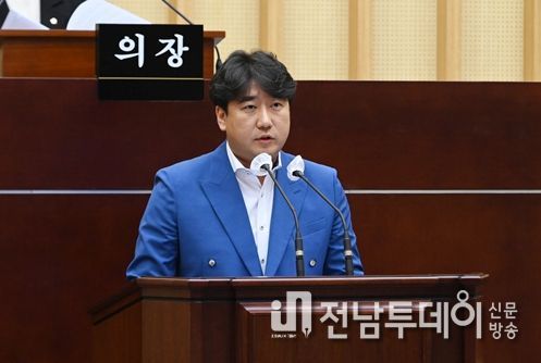 광주 서구의회 안형주 의원이 제314회 임시회 중 본회의에서 발언하고 있다. (사진 = 안형주 의원 제공)