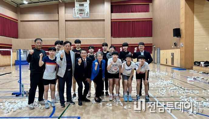 경기 목감고 배드민턴부 훈련 격려