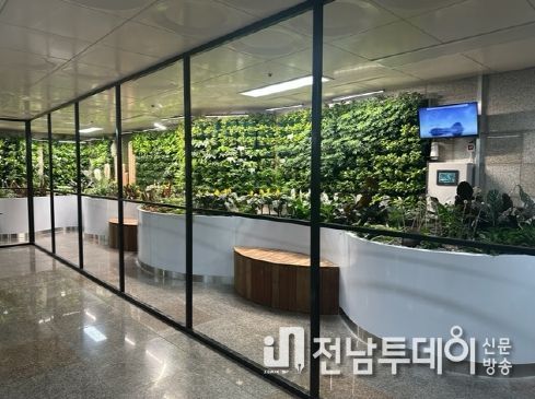 광주 동구 “도심 속 ‘문화전당역 실내정원’으로 오세요!”