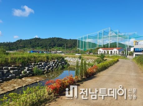 인덕천 주변 꽃길조성(´23년)