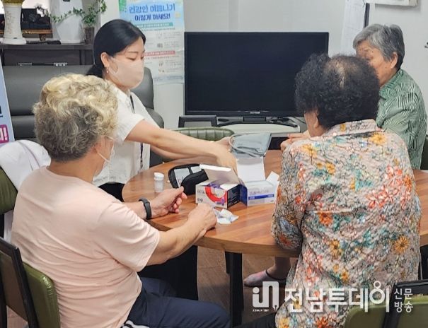 광산구 수완동 ‘우리마을 건강 지키미’ 찾아가는 건강 상담