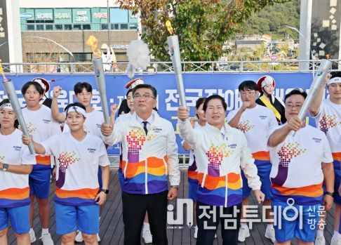 우주항공중심도시 고흥의 ‘특별한 드론 성화봉송’