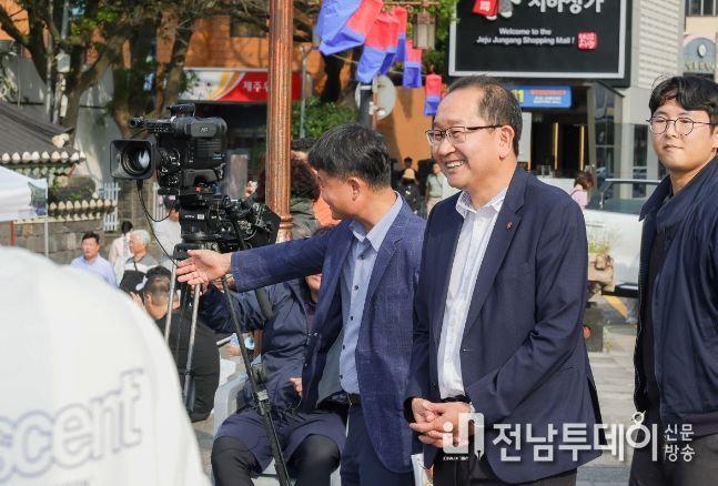 제10회 삼도풍류축제 참석한 강병삼 제주시장
