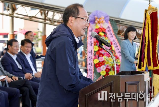 제13회 애월읍민종합체육대회 참석한 강병삼 제주시장