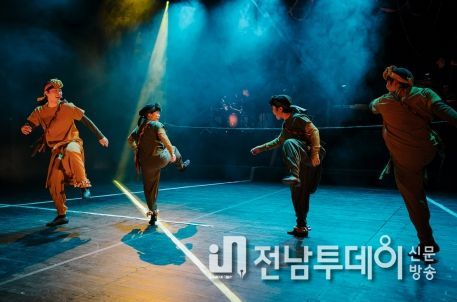 구례군, ‘줄 타는 아이와 아프리카 도마뱀’ 공연 개최