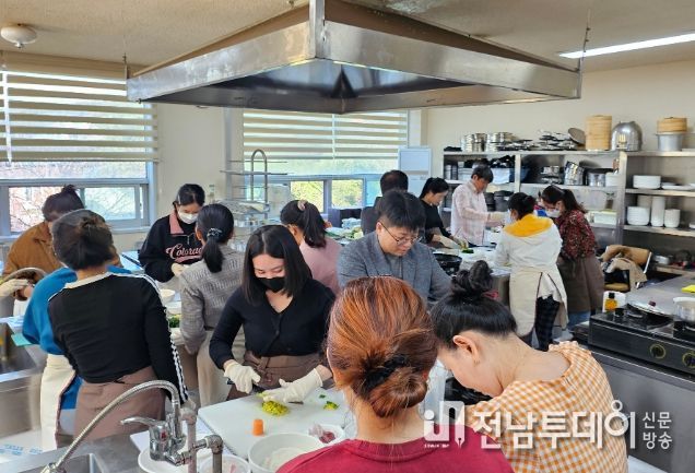 임산부와 영유아 가족 대상 ‘영양플러스 조리 실습 교실’ 운영