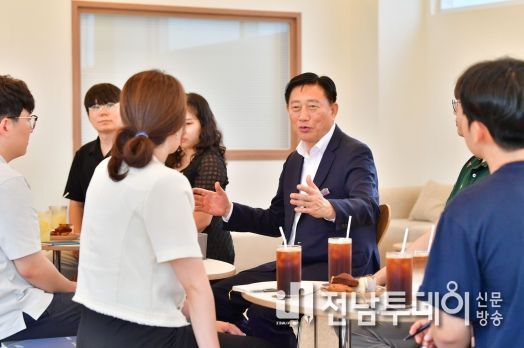 장성군, 전남 최초 ‘대학생 전 학년 등록금’ 지원