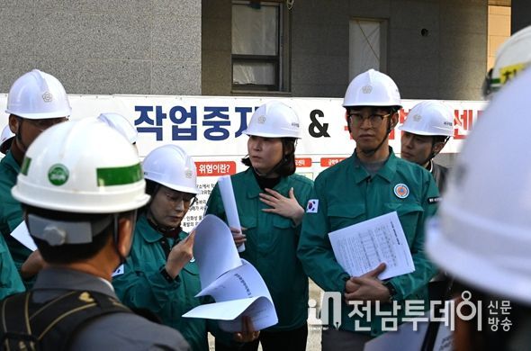 광주 서구의회 안전건설TF단 현장방문 사진 (사진제공=광주광역시 서구의회 제공)