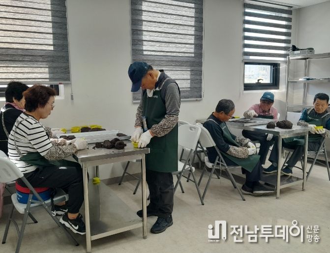영암시니어클럽 활동사진