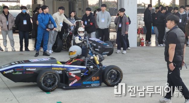 영암F1경주장의‘애슬론·대학생 자작 자동차대회
