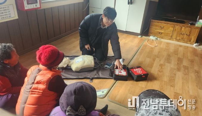 진도군, 도서마을에 응급환자 대비 자동심장충격기 설치