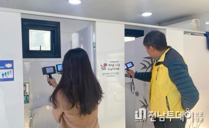 여수시가 겨울철을 맞아 관내 공중화장실 159개소에 대해 일제점검에 나섰다.