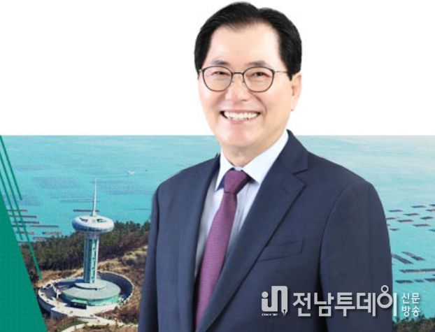 신우철 완도군수