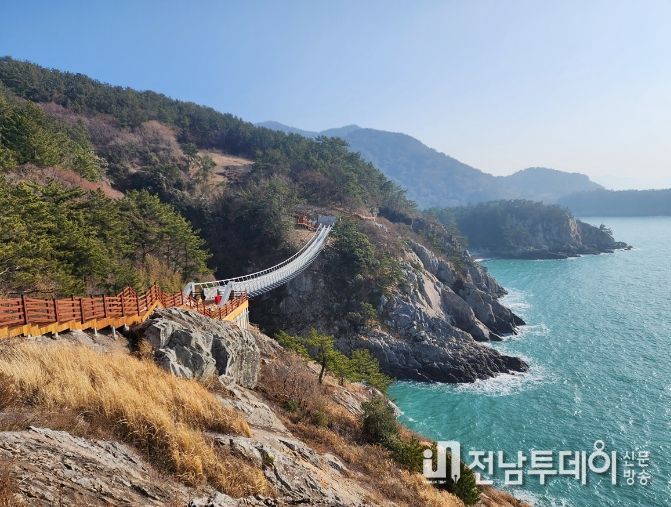 금오도 비렁길 4코스 출렁다리