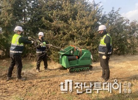 영암군, 농기계 임대료 50% 할인한다