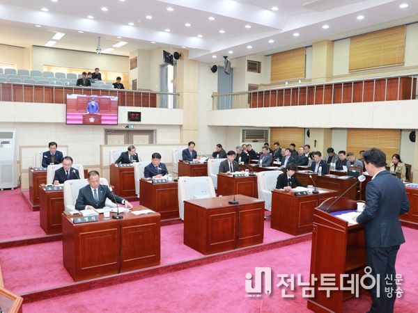 완도군의회, 2024년 첫 회기 시작으로 군정 주요업무계획 청취