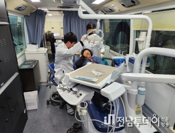 구례군, 찾아가는 전남건강버스로 의료취약지역 주민 건강관리 나서
