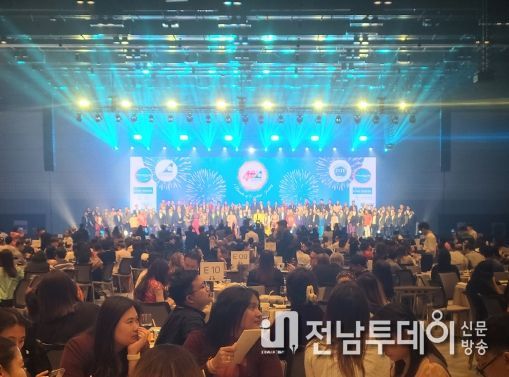 여수시가 지난 24~28일까지 제29회 TITF2024(태국국제여행박람회)행사에 참가, MICE 유치 활성화를 위한 해외 현지 마케팅활동에 시동을 걸었다.