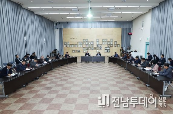 강병삼 제주시장, 설 연휴 분야별 종합대책 추진 주문