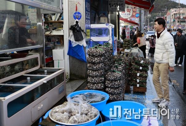 보성군, 설 연휴 앞두고 왁자지껄 북새통 전통시장 만든다