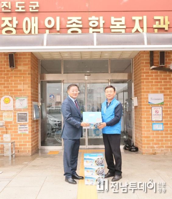 진도군의회, 설 명절 맞아 사회복지시설 등 위문