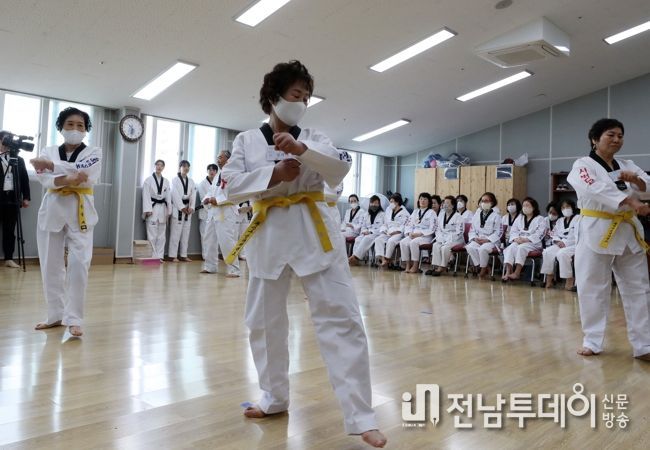 지난해 광산구 실버태권도 교실 승급심사