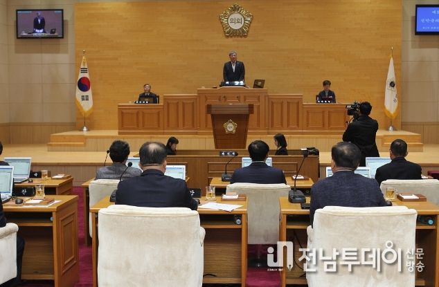 신안군의회, 갑진년 새해 첫 임시회 개회