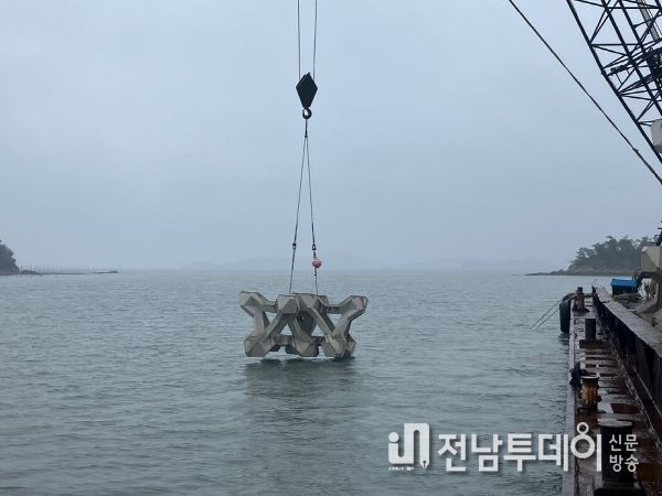 조피볼락 산란 서식장 조성에 투하되는 인공어초(269개) 제작 전경