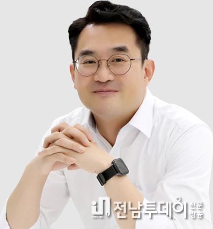 광주광역시 동구의회 의장 김재식