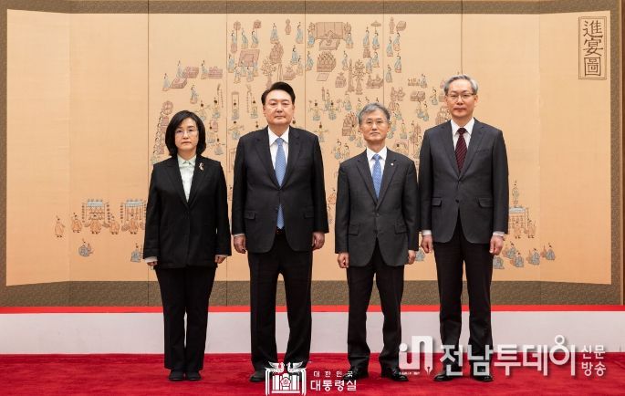 신임 대법관(엄상필, 신숙희) 임명장 수여식