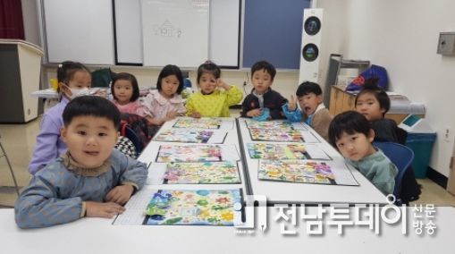 화순열린도서관 문화프로그램 수업 사진
