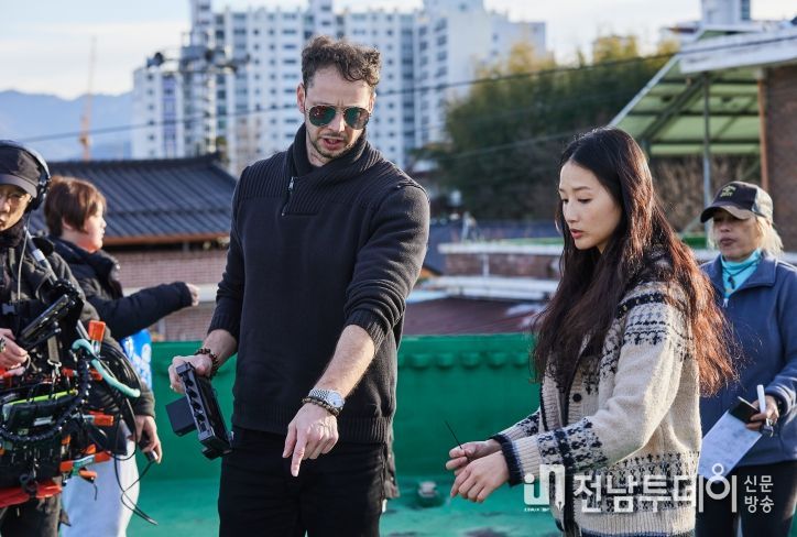 아닐라 코로시의 영화‘수아/나라’촬영 마무리