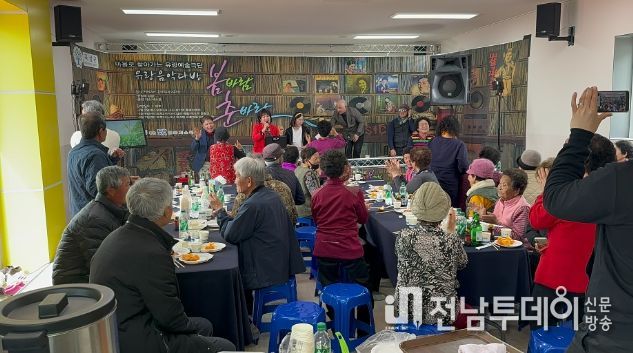 주민 삶에 활력을 불어넣은 '봄바람 춘바람' 공연