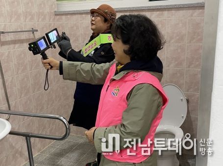 영암군, 왕인문화축제 공중화장실 불법촬영 합동 점검